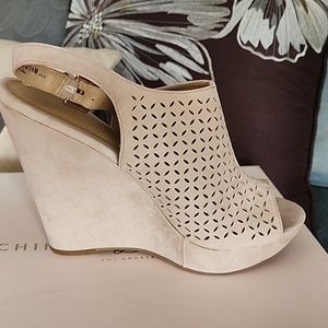 Womens Chinese Laundry Wedge Shoe 8.5